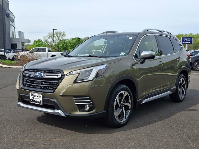 Certified 2023 Subaru Forester Touring AWD/4WD image 3