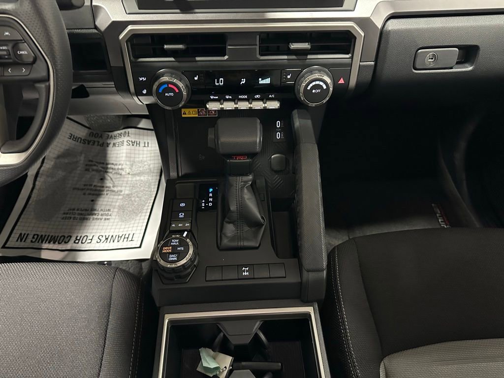 Used 2025 Toyota 4Runner TRD Off-Road image 38