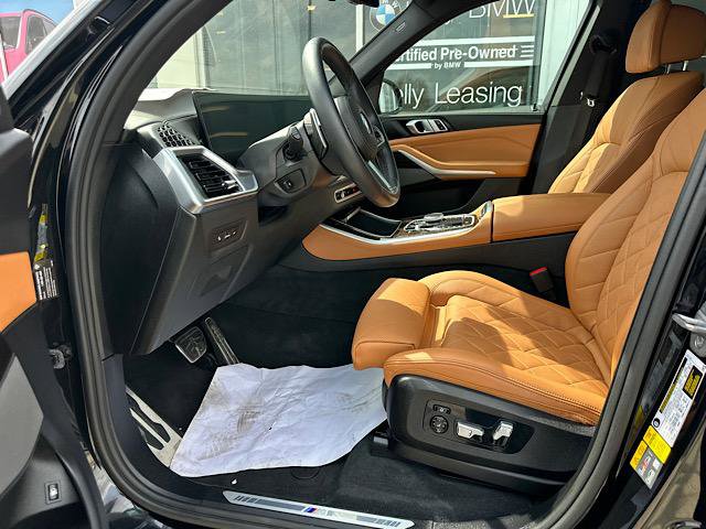 Certified 2024 BMW X5 xDrive50e w/ M Sport Package image 11