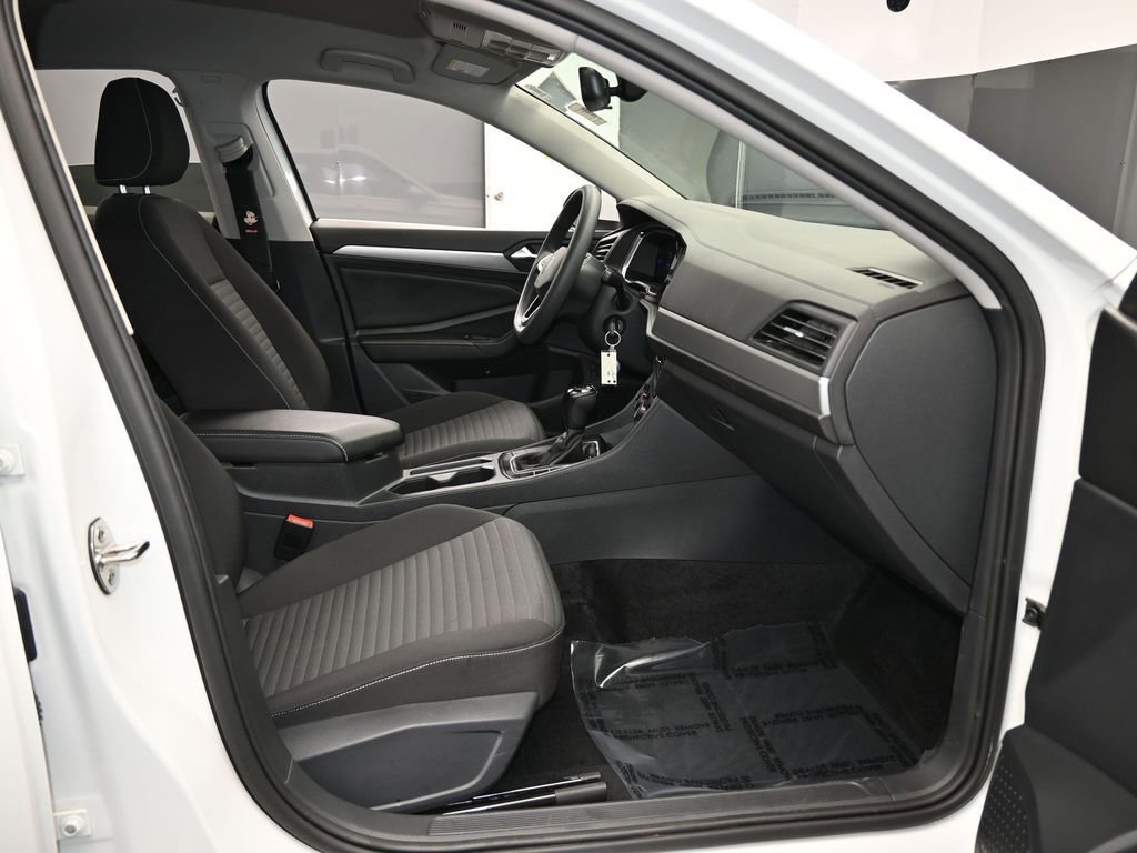 Used 2023 Volkswagen Jetta S image 41
