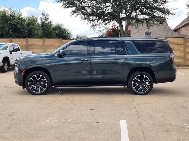 Used 2026 Chevrolet Suburban RST w/ Comfort Package RWD image 12