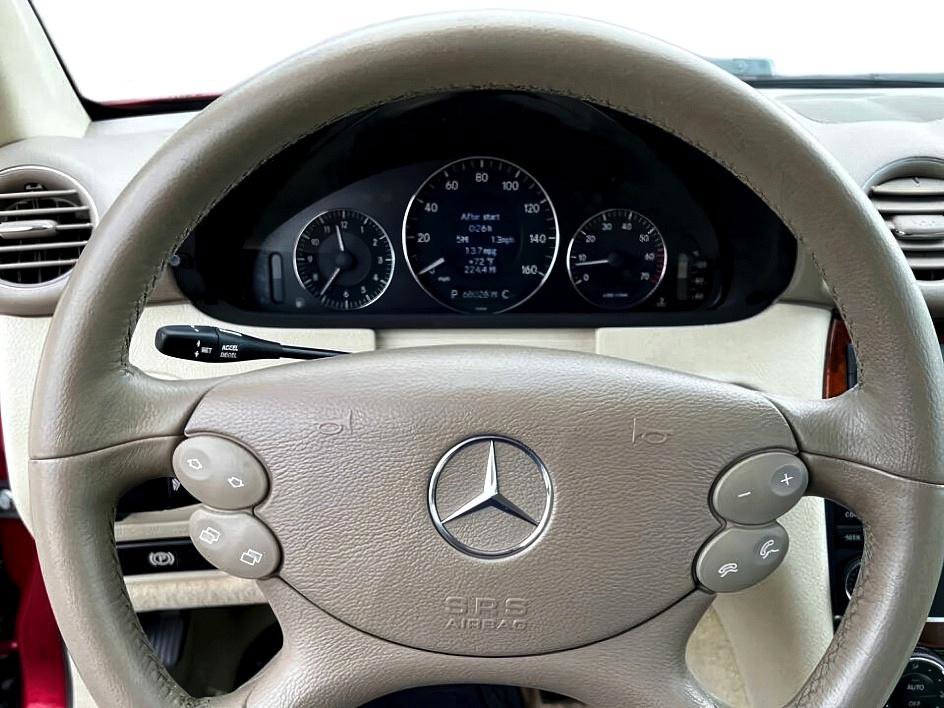 Used 2005 Mercedes-Benz CLK 500 CLK 500 2dr Cabriolet w/ Lighting Pkg image 11