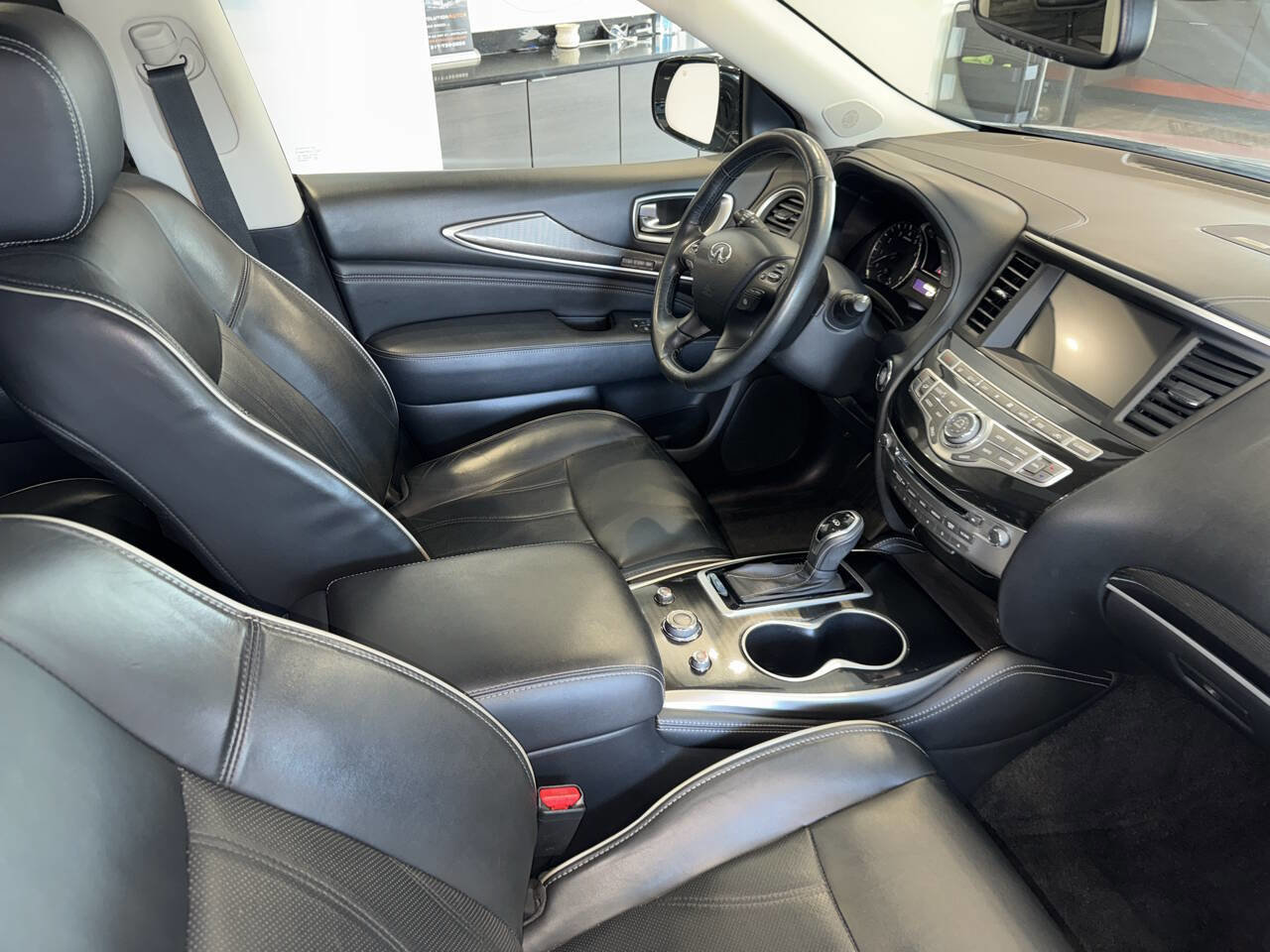 Used 2017 INFINITI QX60 FWD w/ Premium Plus Package image 18