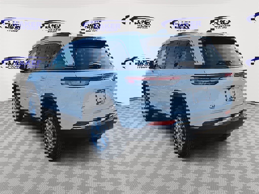 New 2026 Jeep Grand Cherokee Laredo X image 5