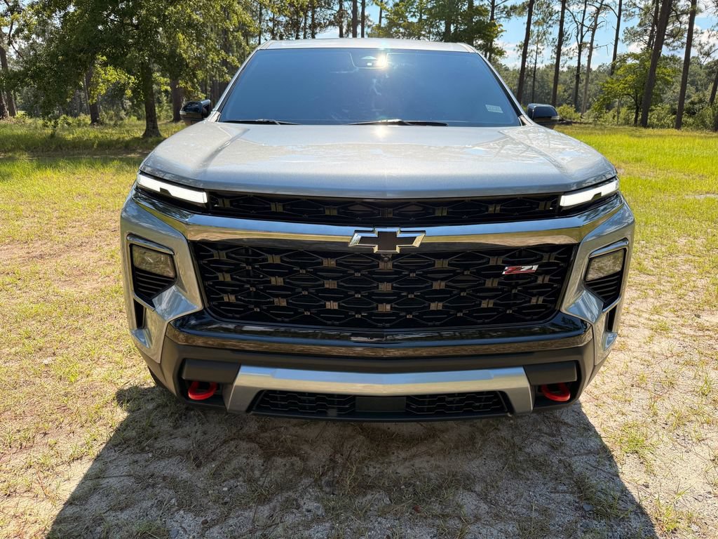 Used 2024 Chevrolet Traverse Z71 w/ LPO, Floor Liner Package AWD/4WD image 8