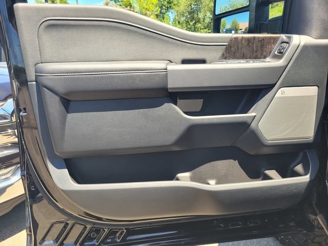 Certified 2023 Ford F250 Lariat w/ Lariat Ultimate Package AWD/4WD image 16