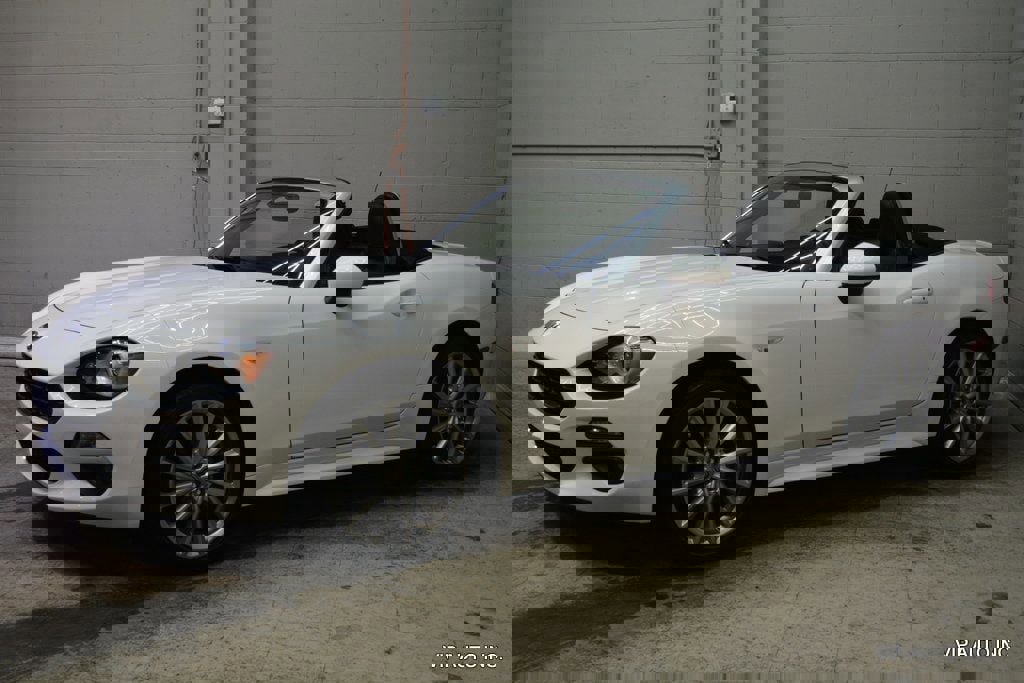 Used 2017 FIAT 124 Spider Lusso image 26