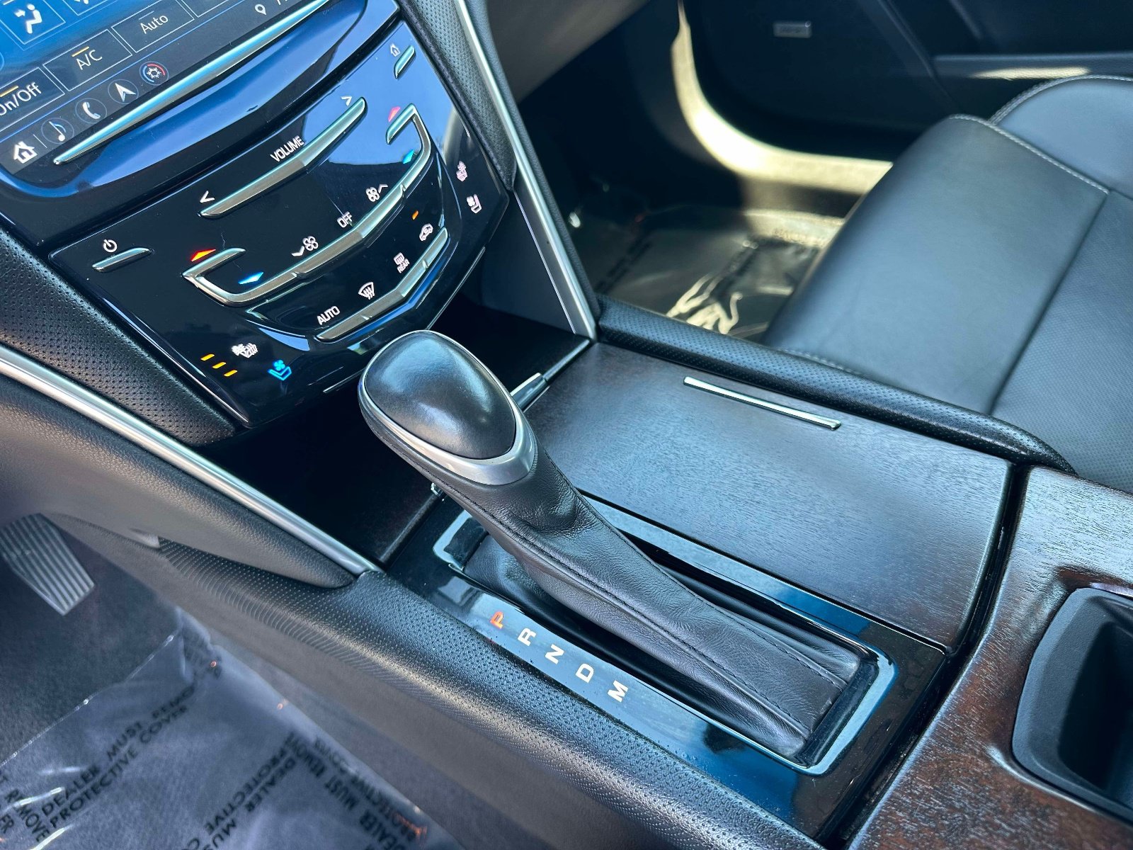Used 2019 Cadillac XTS Luxury FWD image 12