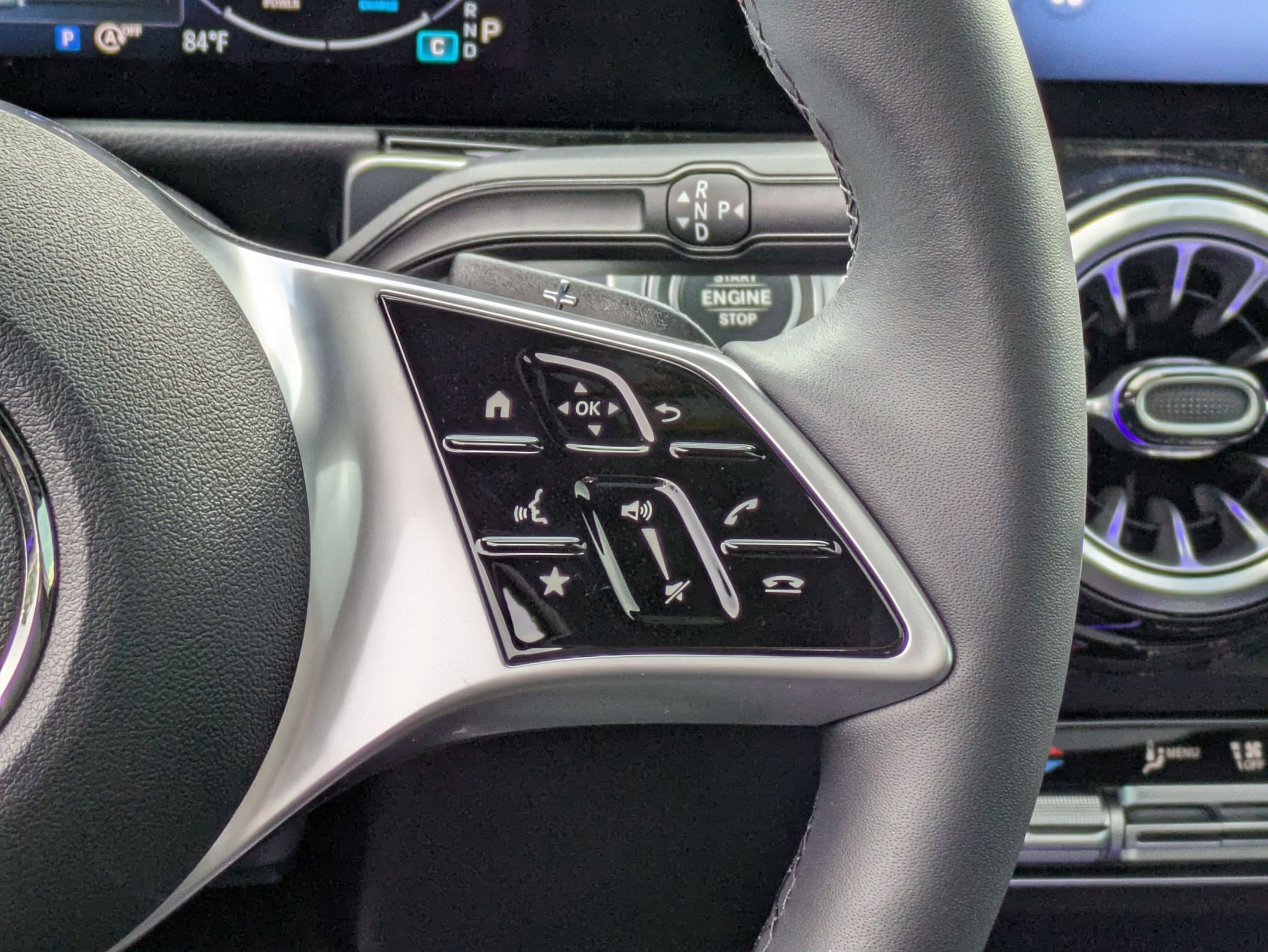 New 2025 Mercedes-Benz GLB 250 image 21