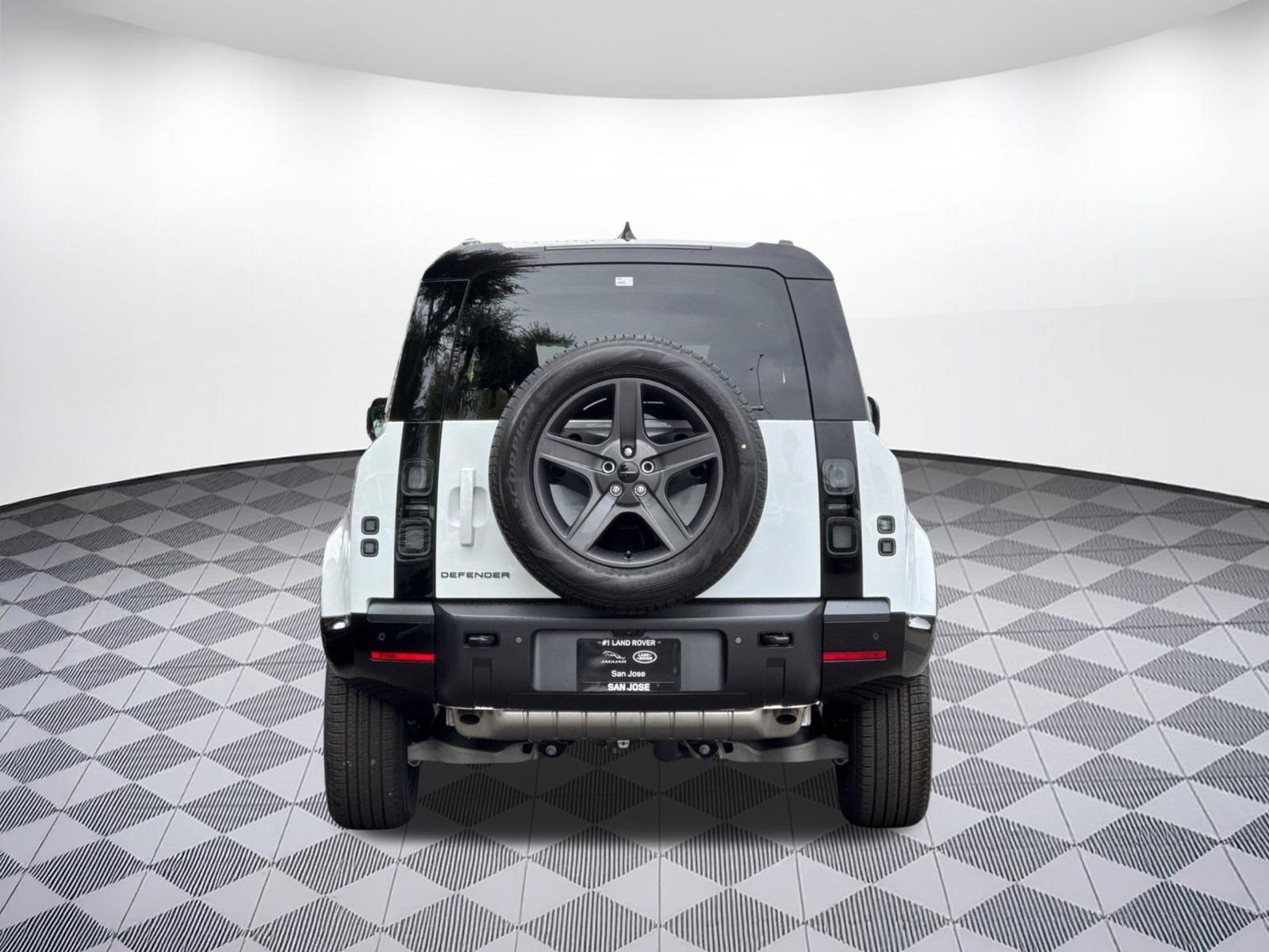 New 2026 Land Rover Defender 110 X-Dynamic SE AWD/4WD image 10