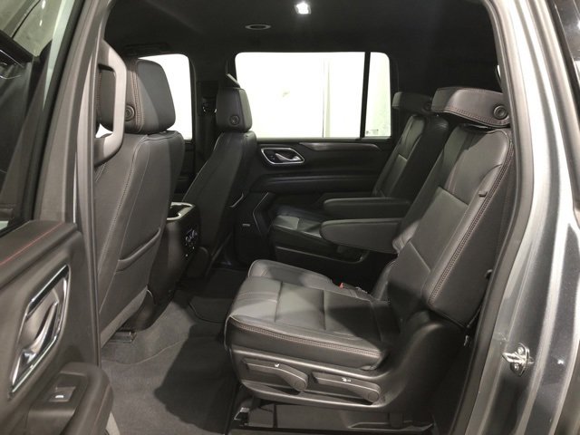 Certified 2022 Chevrolet Suburban RST w/ Sport Performance Package image 8