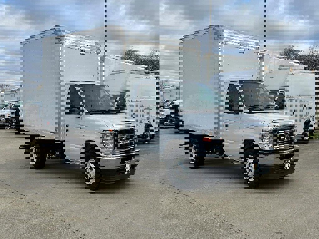 New 2024 Ford E-350 and Econoline 350 Super Duty w/ Power Windows & Locks Group image 5