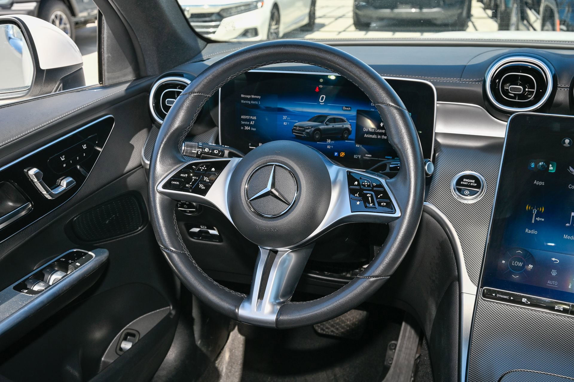 Used 2024 Mercedes-Benz GLC 300 image 21