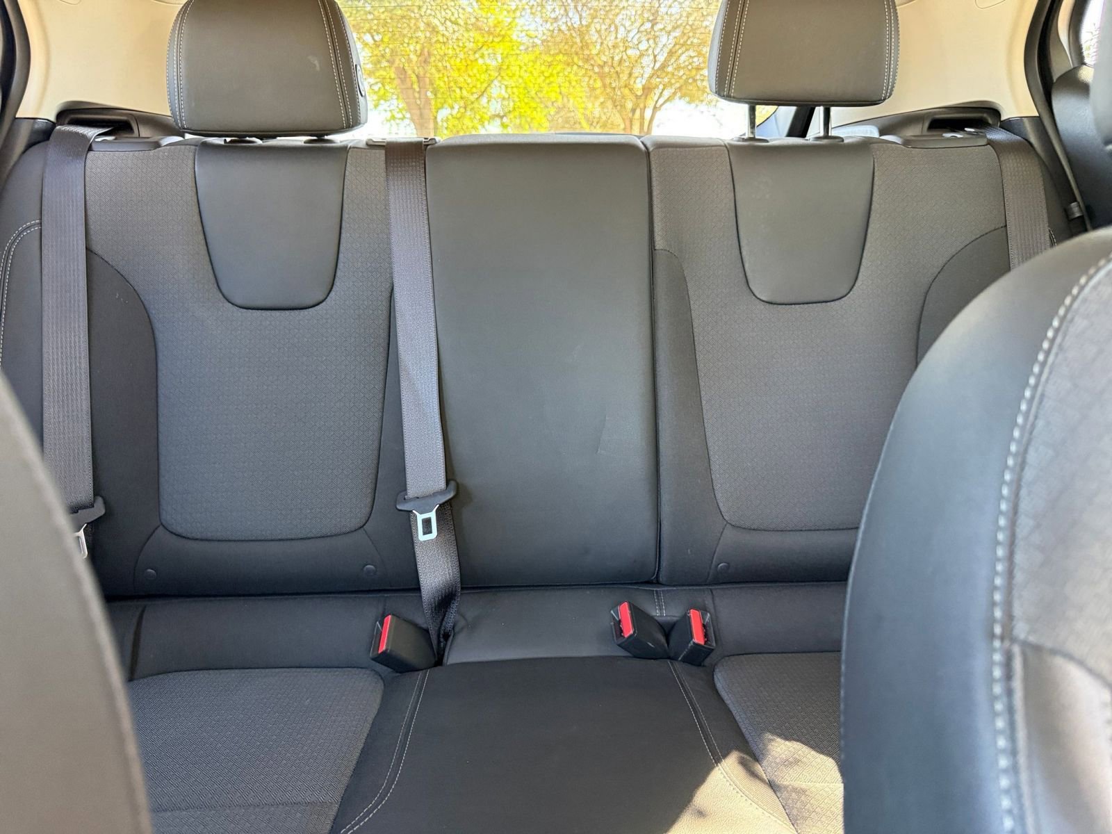 Used 2025 Buick Encore GX Preferred image 38