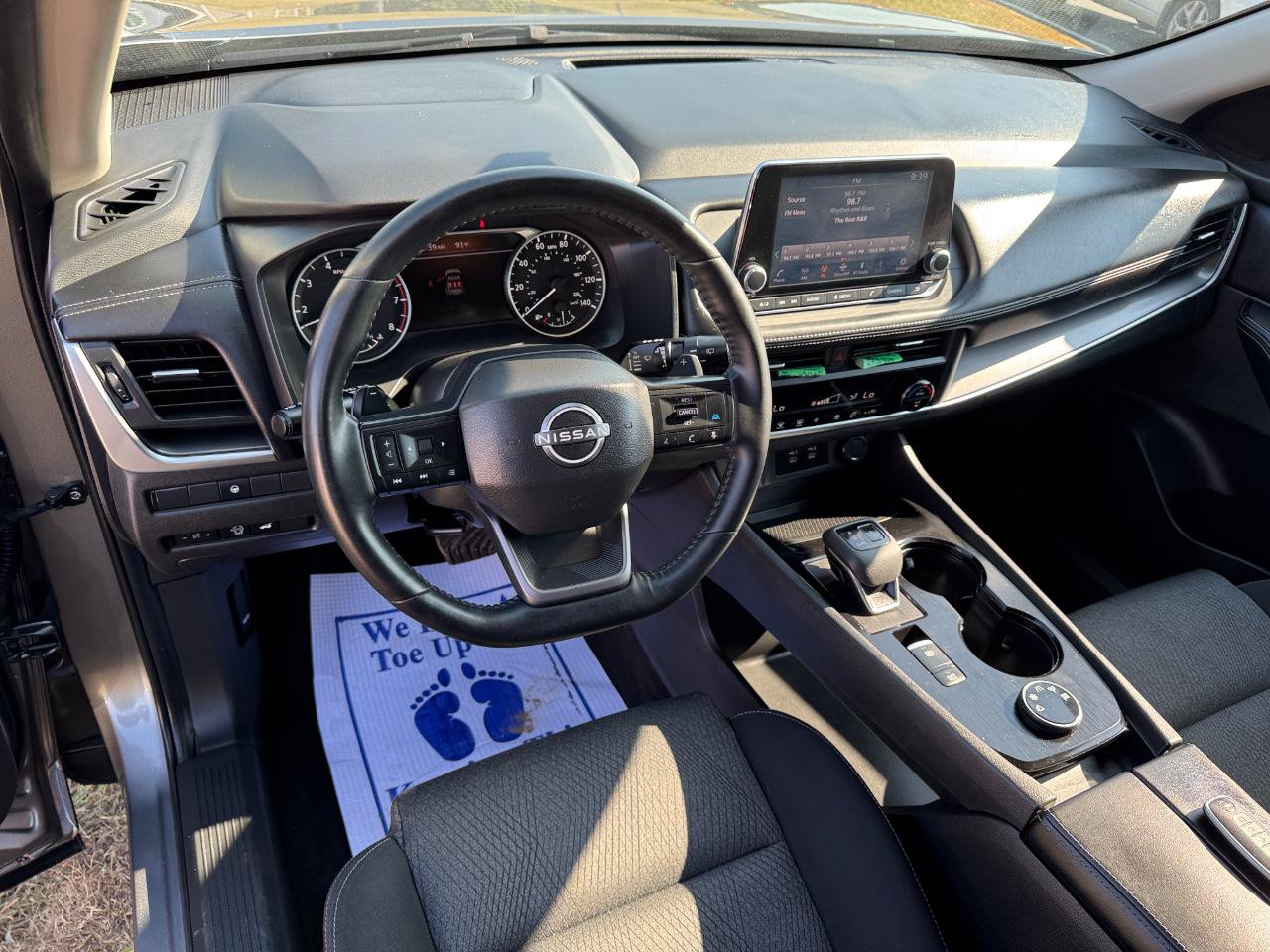 Used 2025 Nissan Rogue SV AWD/4WD image 22