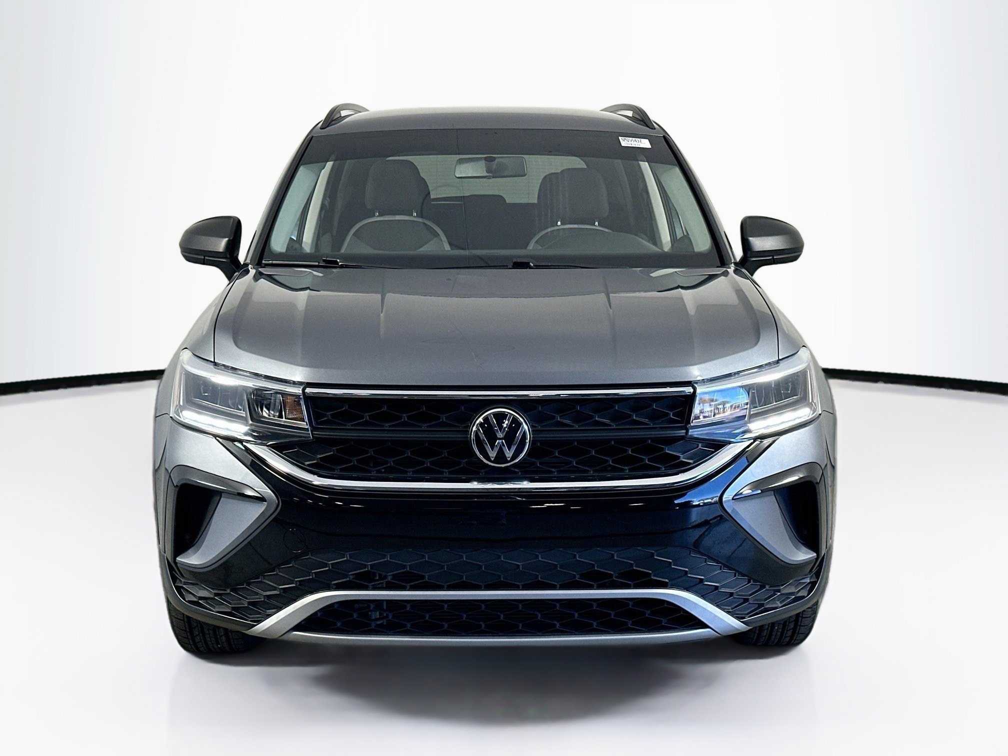 Used 2022 Volkswagen Taos S FWD image 2