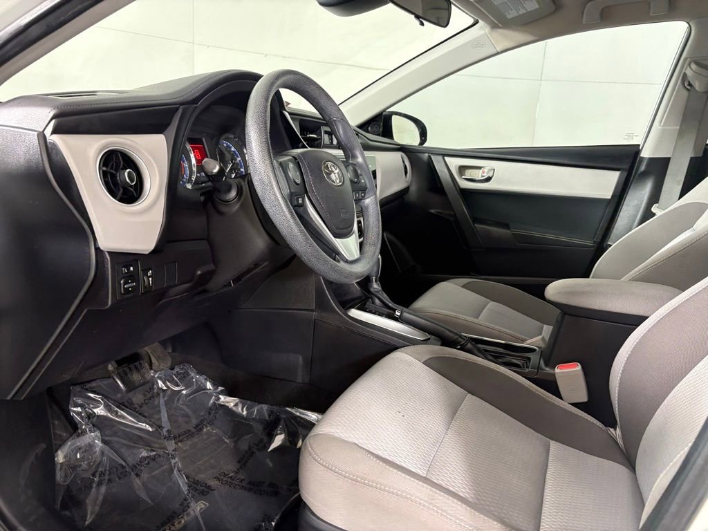 Used 2017 Toyota Corolla LE w/ Carpet Mat Package (TMS) image 21