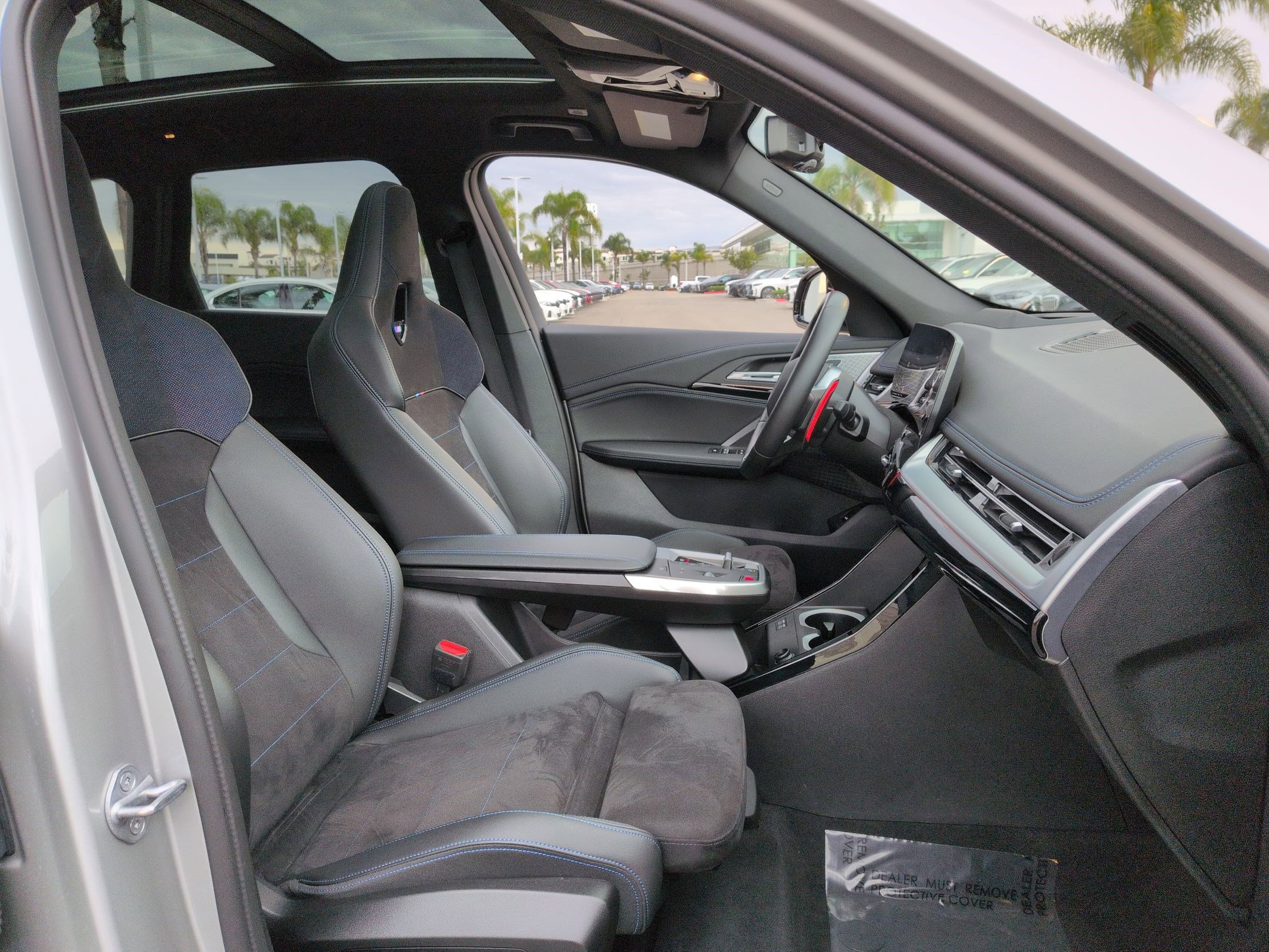 Used 2024 BMW X1 M35i w/ Premium Package image 32