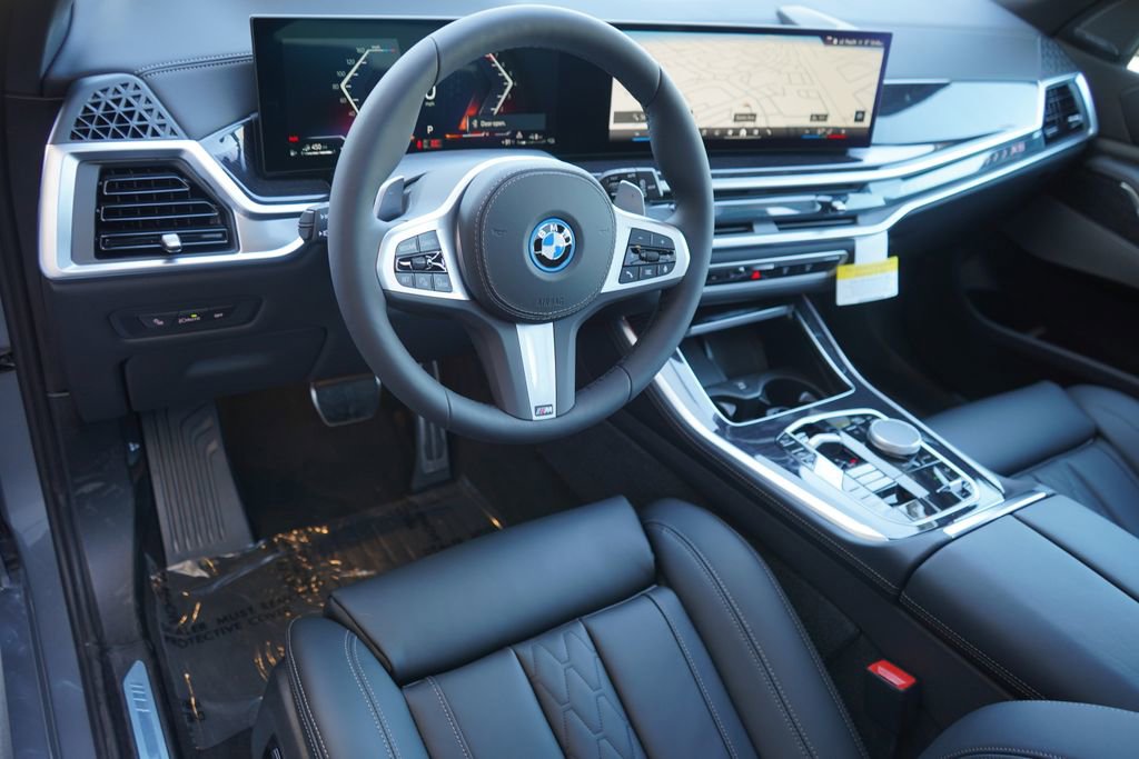 New 2026 BMW X5 xDrive50e w/ M Sport Package image 13