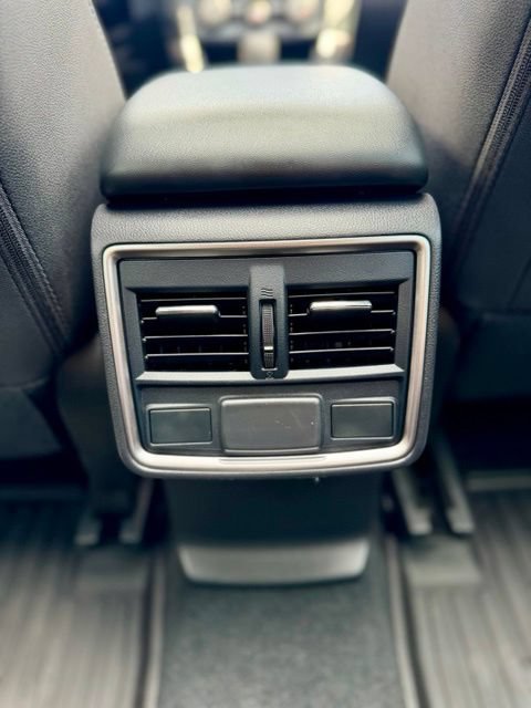 Used 2023 Subaru Forester Premium AWD/4WD image 27