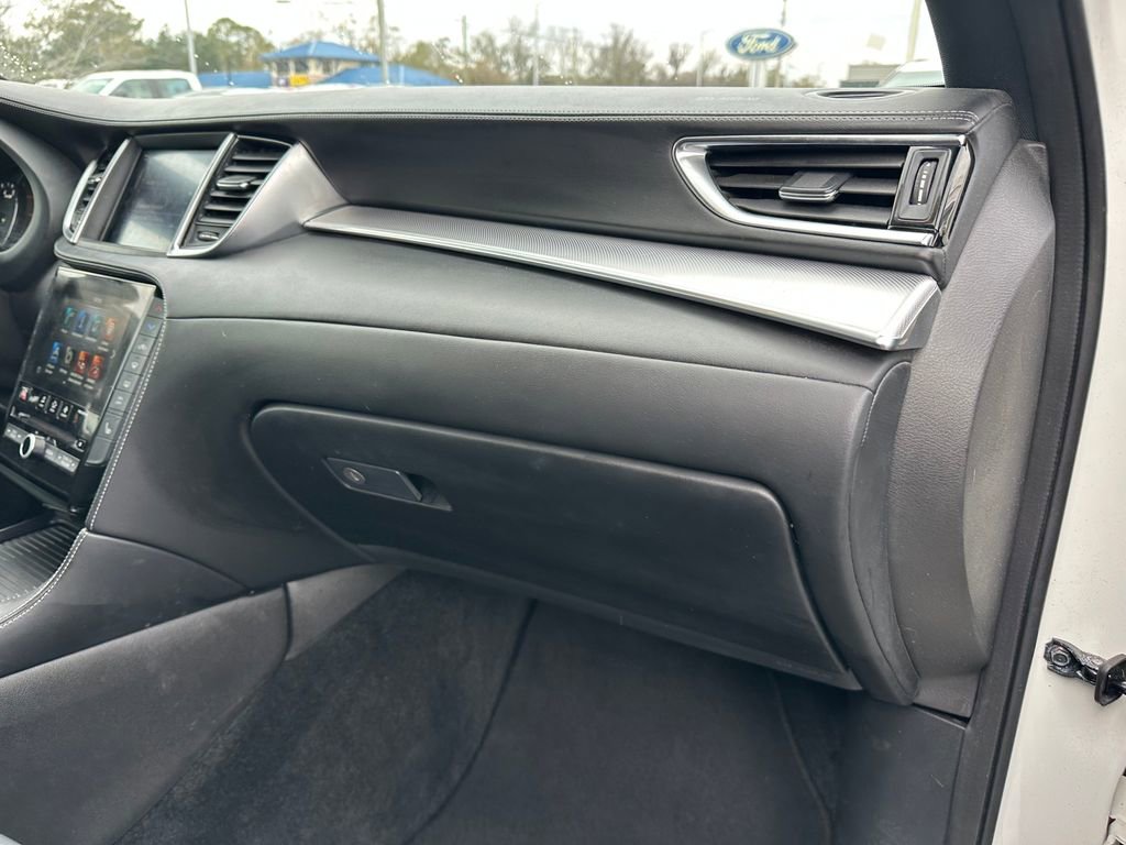 Used 2021 INFINITI QX50 Luxe w/ Appearance Package image 38