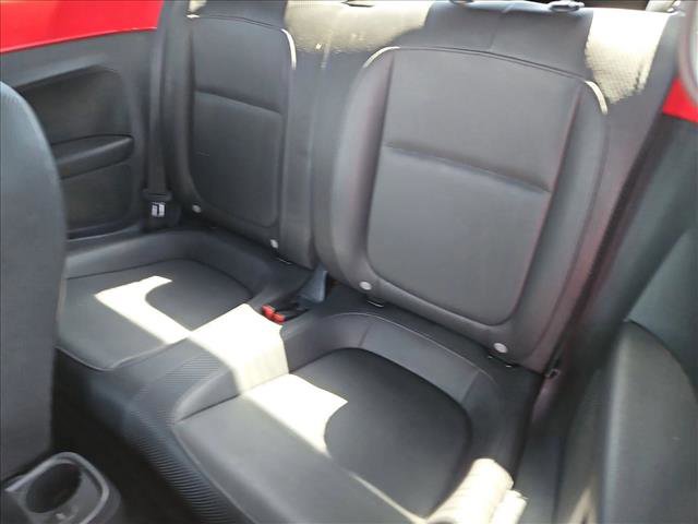 Used 2014 Volkswagen Beetle 2.5 FWD image 20