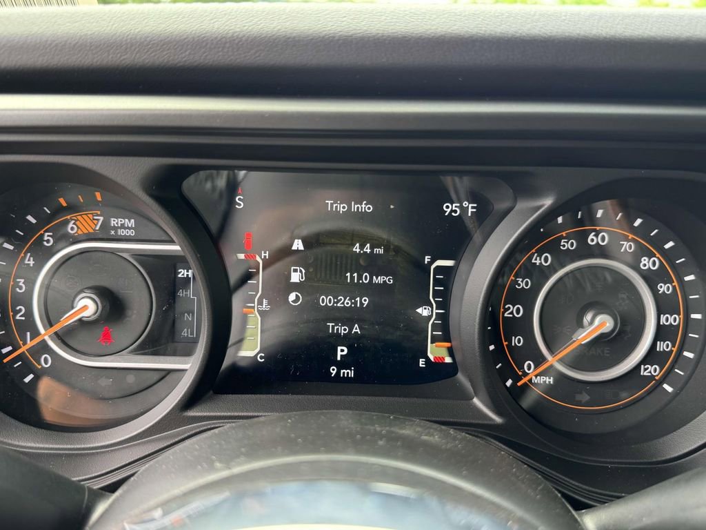 New 2025 Jeep Wrangler Sahara w/ Technology Group image 25