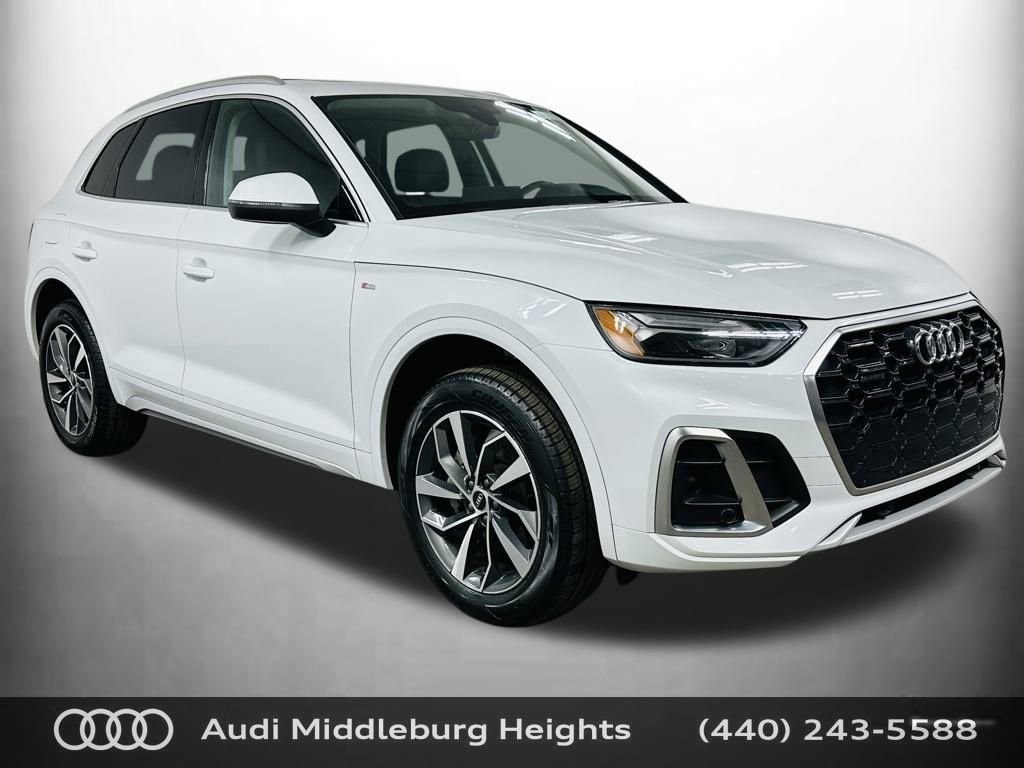 Certified 2023 Audi Q5 2.0T Premium w/ Convenience Package image 1