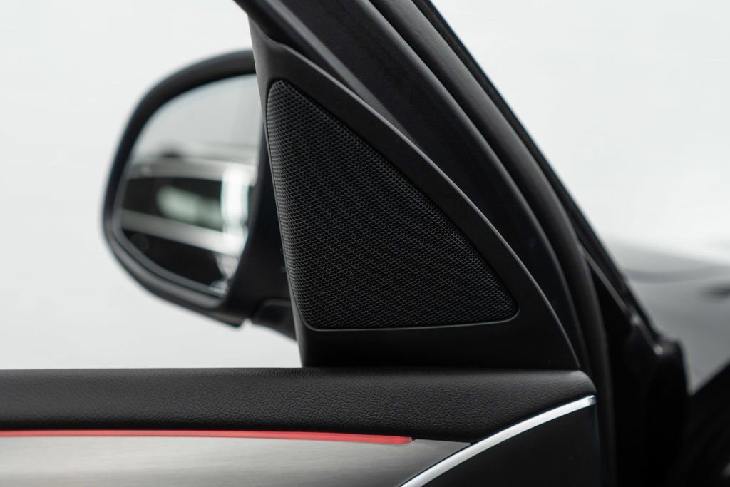 Used 2025 BMW X4 xDrive30i w/ Premium Package image 49