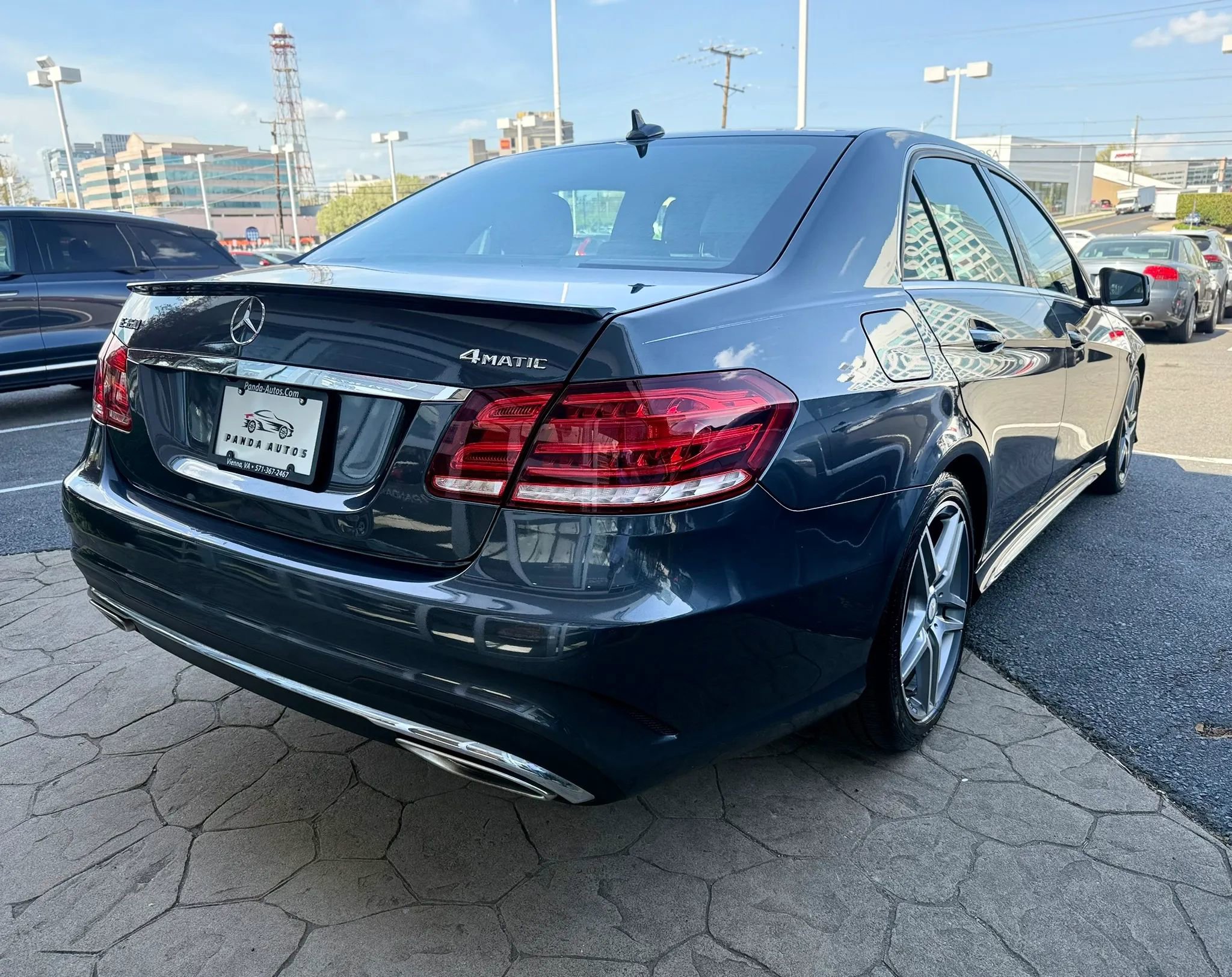 Used 2014 Mercedes-Benz E 350 4MATIC Sedan image 7