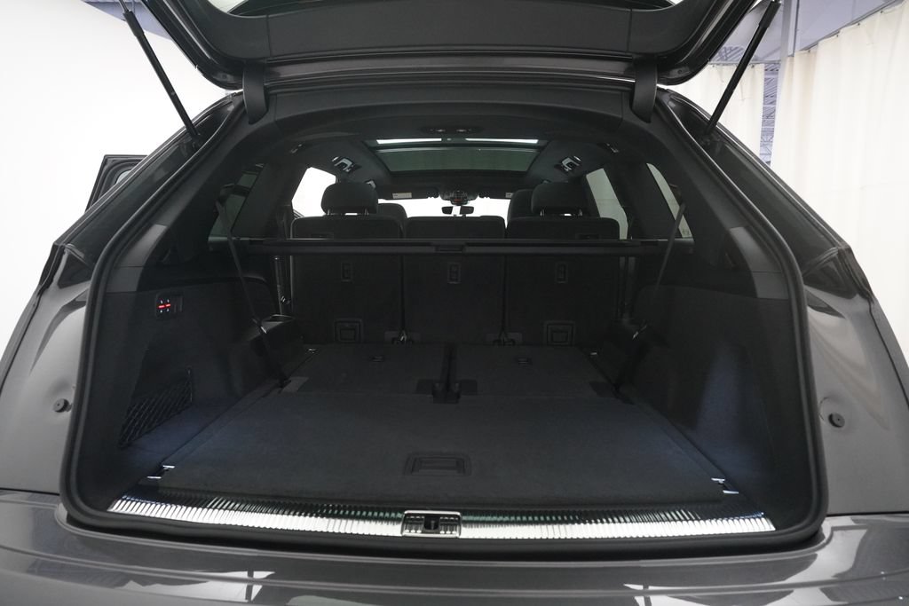 New 2026 Audi Q7 2.0T Premium AWD/4WD image 10