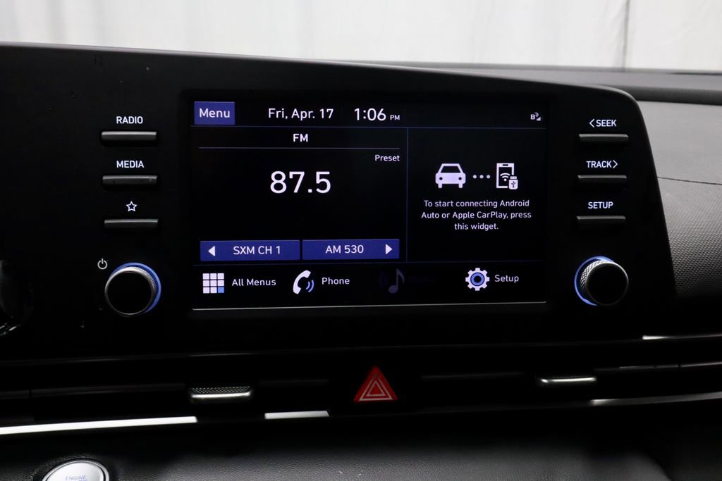 Used 2022 Hyundai Elantra SEL FWD image 3