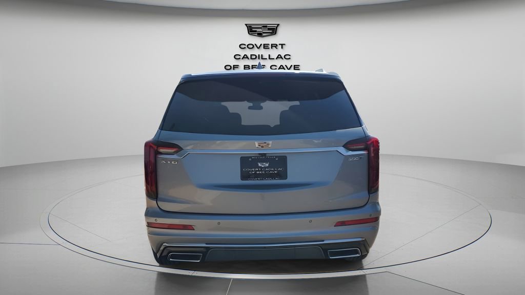 New 2025 Cadillac XT6 Luxury image 8
