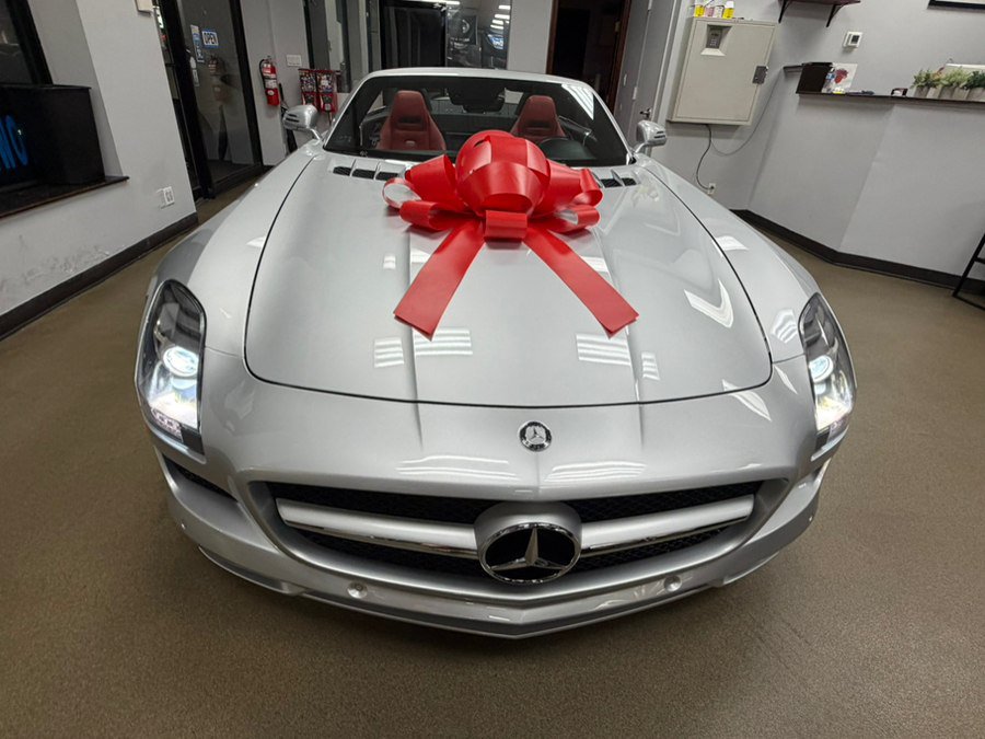 Used 2012 Mercedes-Benz SLS AMG Roadster image 5