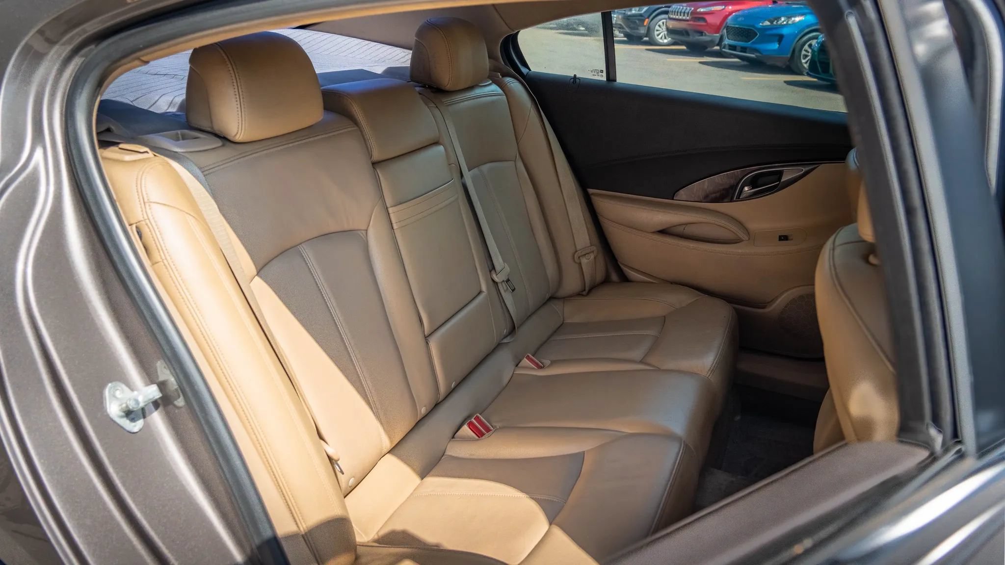 Used 2012 Buick LaCrosse Leather FWD image 16