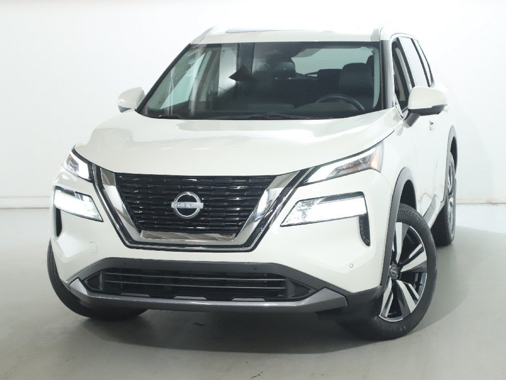 Certified 2023 Nissan Rogue SL w/ SL Premium Package AWD/4WD image 3