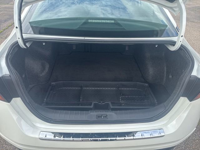 Used 2023 Nissan Altima 2.5 SR FWD image 11