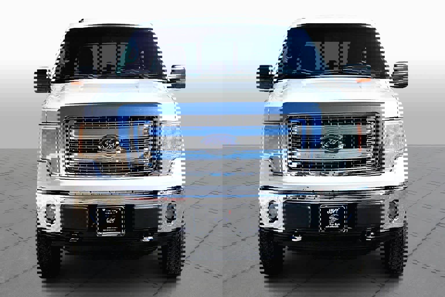 Used 2013 Ford F150 XLT w/ Luxury Equipment Group image 4