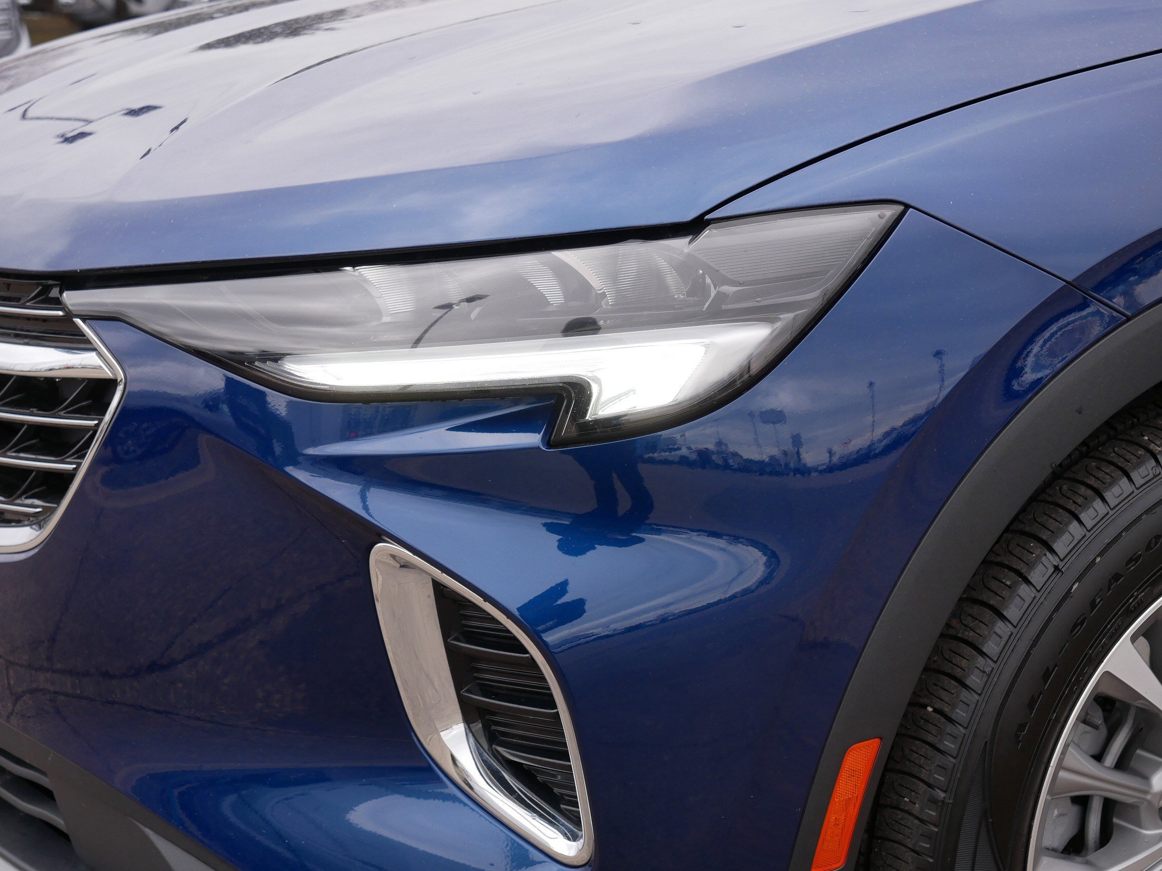 Used 2023 Buick Envision Preferred AWD/4WD image 16