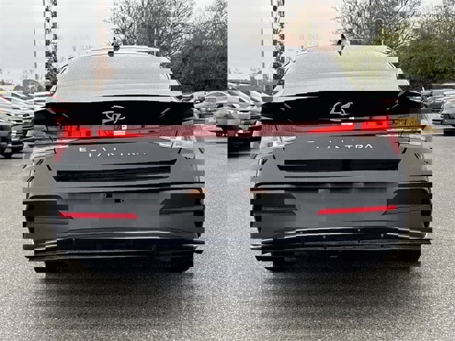 Used 2024 Hyundai Elantra SEL image 7