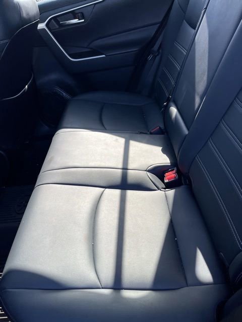 Used 2021 Toyota RAV4 XLE Premium AWD/4WD image 12