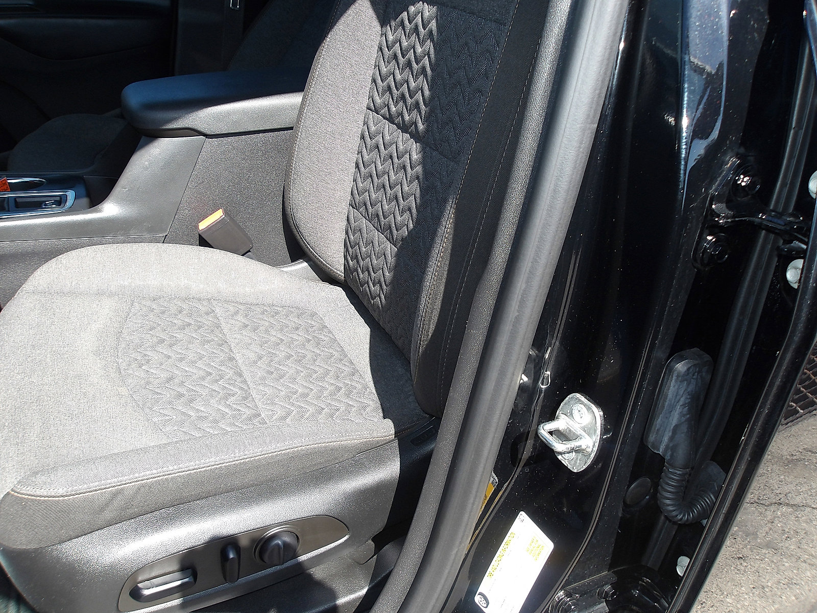Used 2023 Chevrolet Equinox LT AWD/4WD image 13
