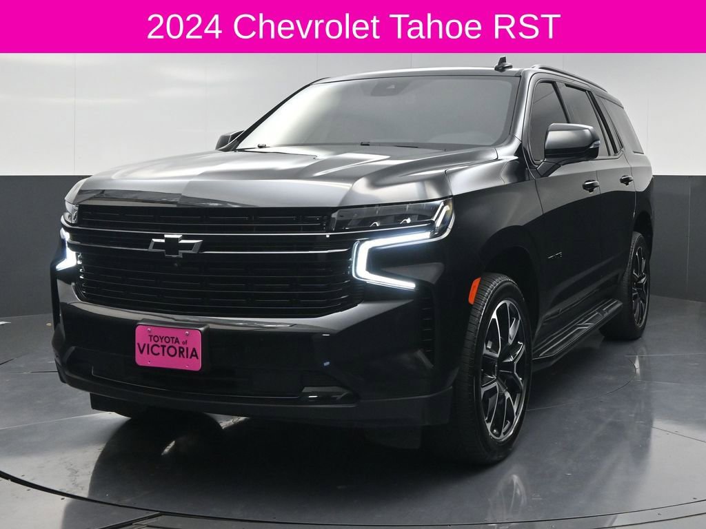 Used 2024 Chevrolet Tahoe RST w/ Luxury Package image 2