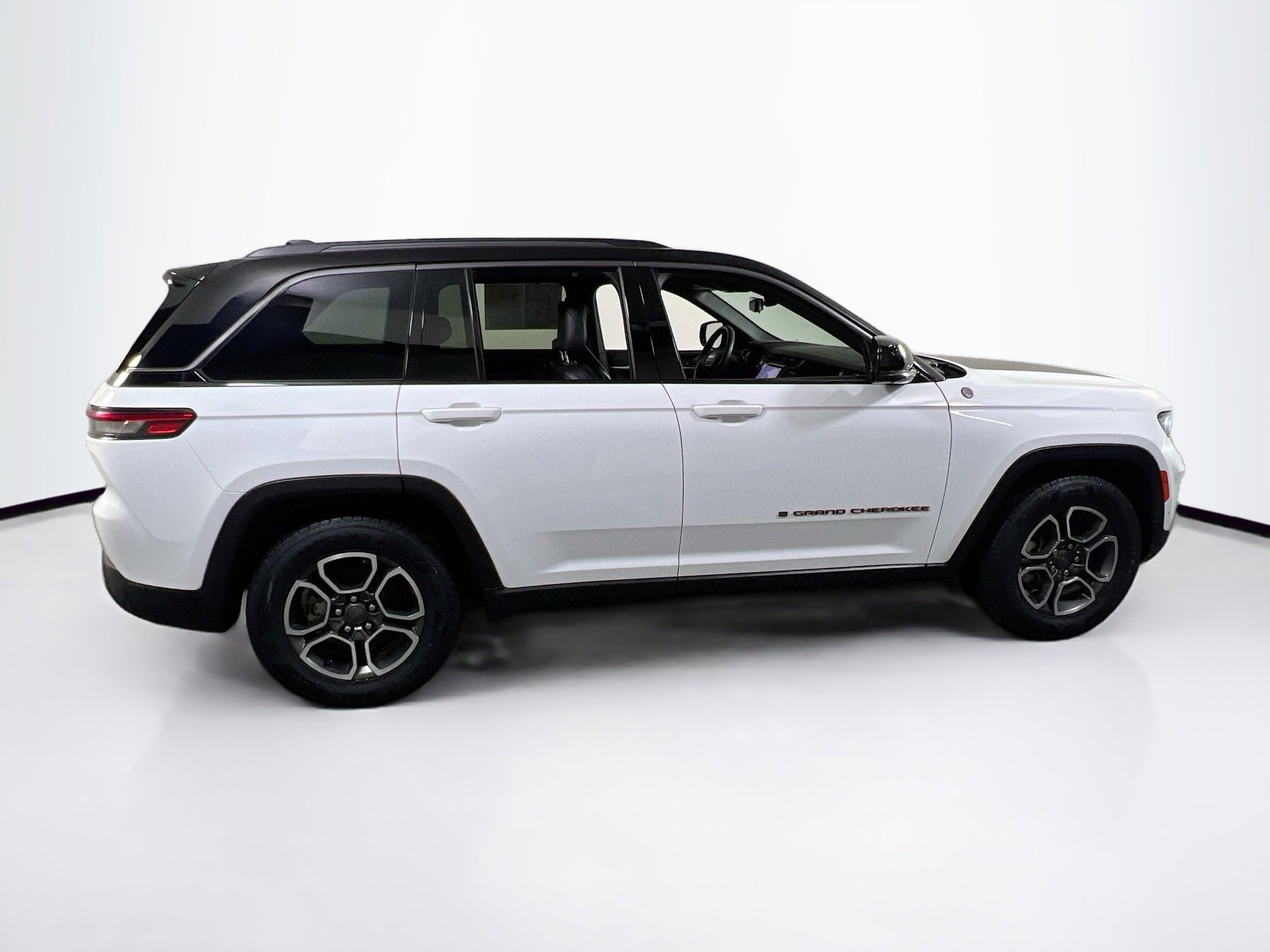 Used 2022 Jeep Grand Cherokee Trailhawk w/ ADV Protech Group II image 4