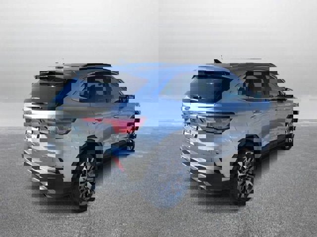 Certified 2022 Ford Escape Titanium image 5