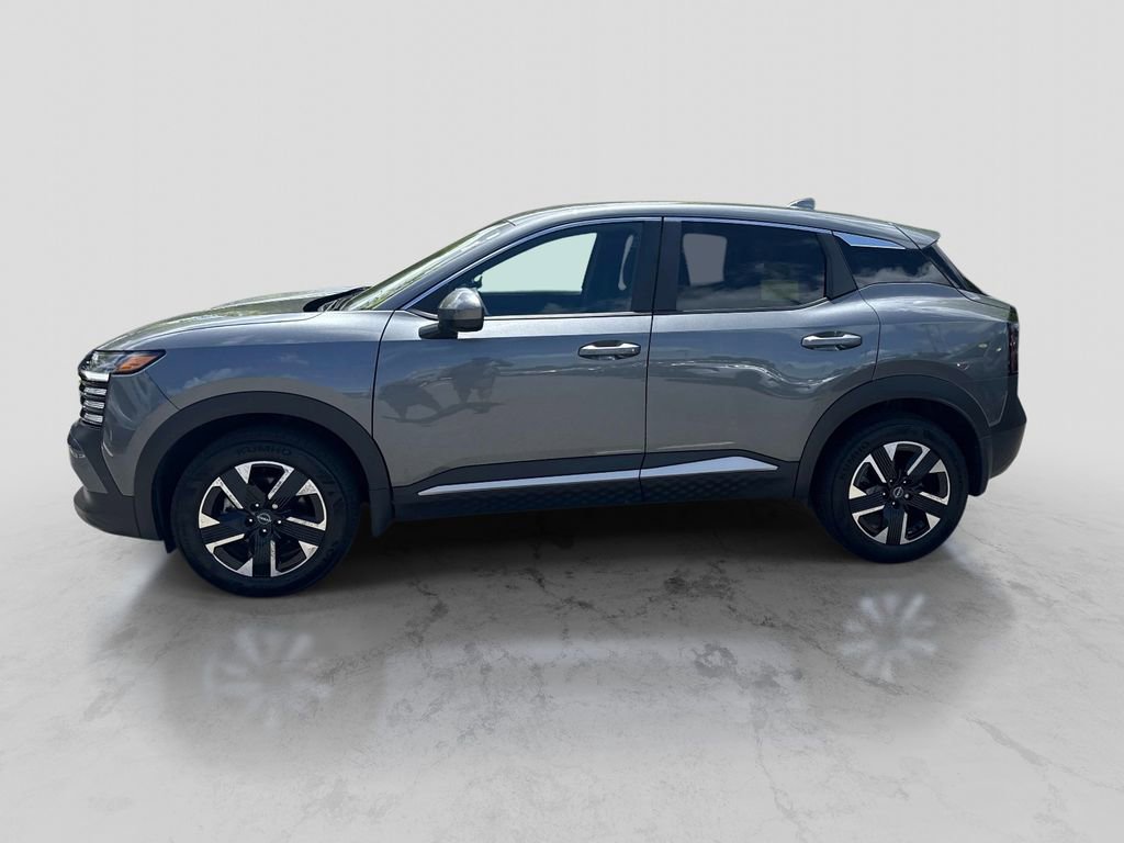 Used 2025 Nissan Kicks SV AWD/4WD image 2