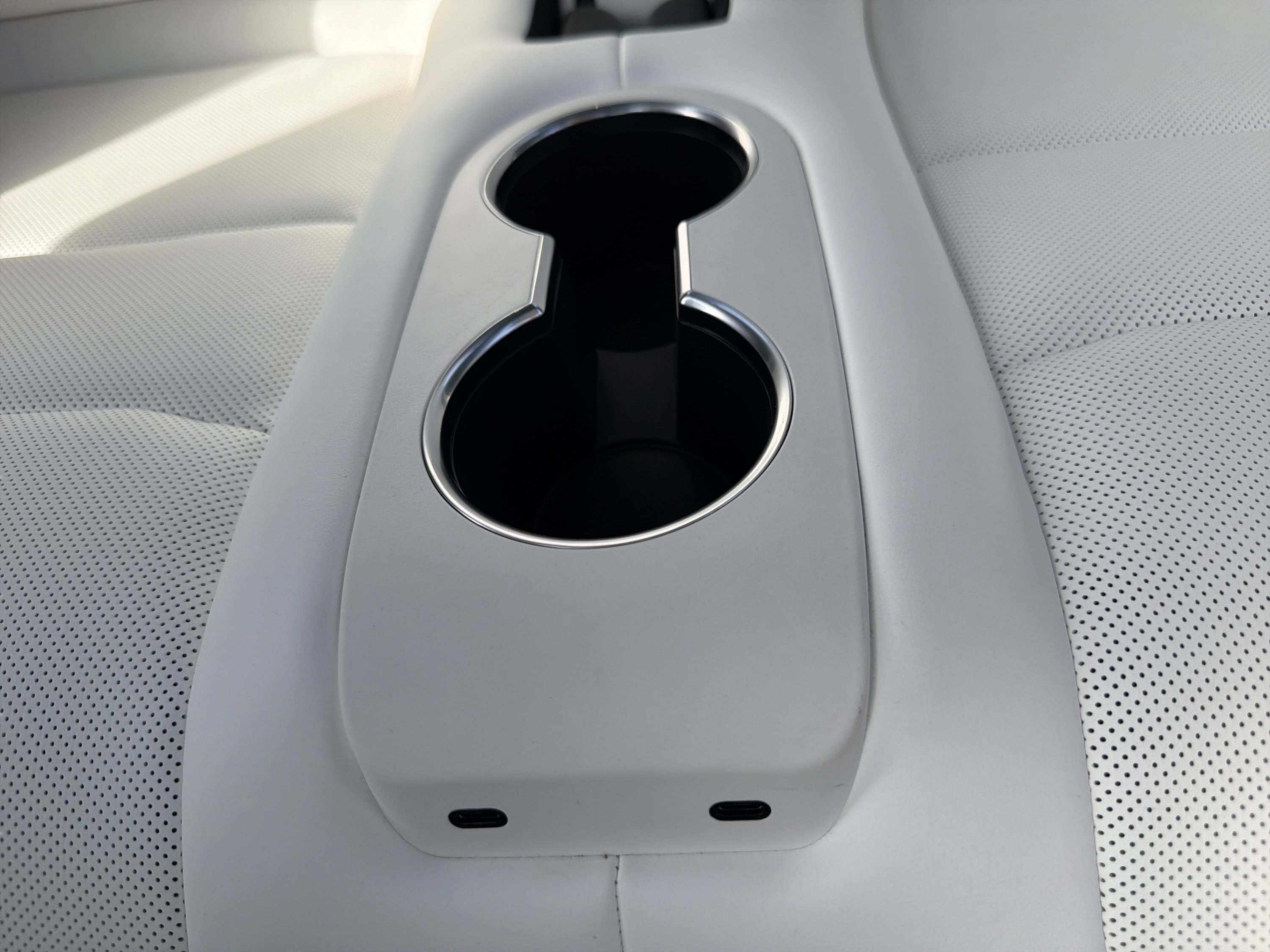 Used 2023 Tesla Model X AWD/4WD image 39