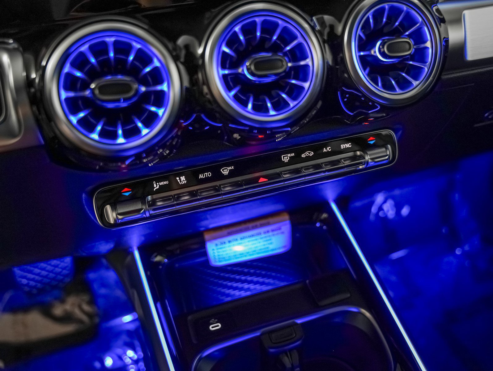 New 2025 Mercedes-Benz GLB 250 4MATIC image 22