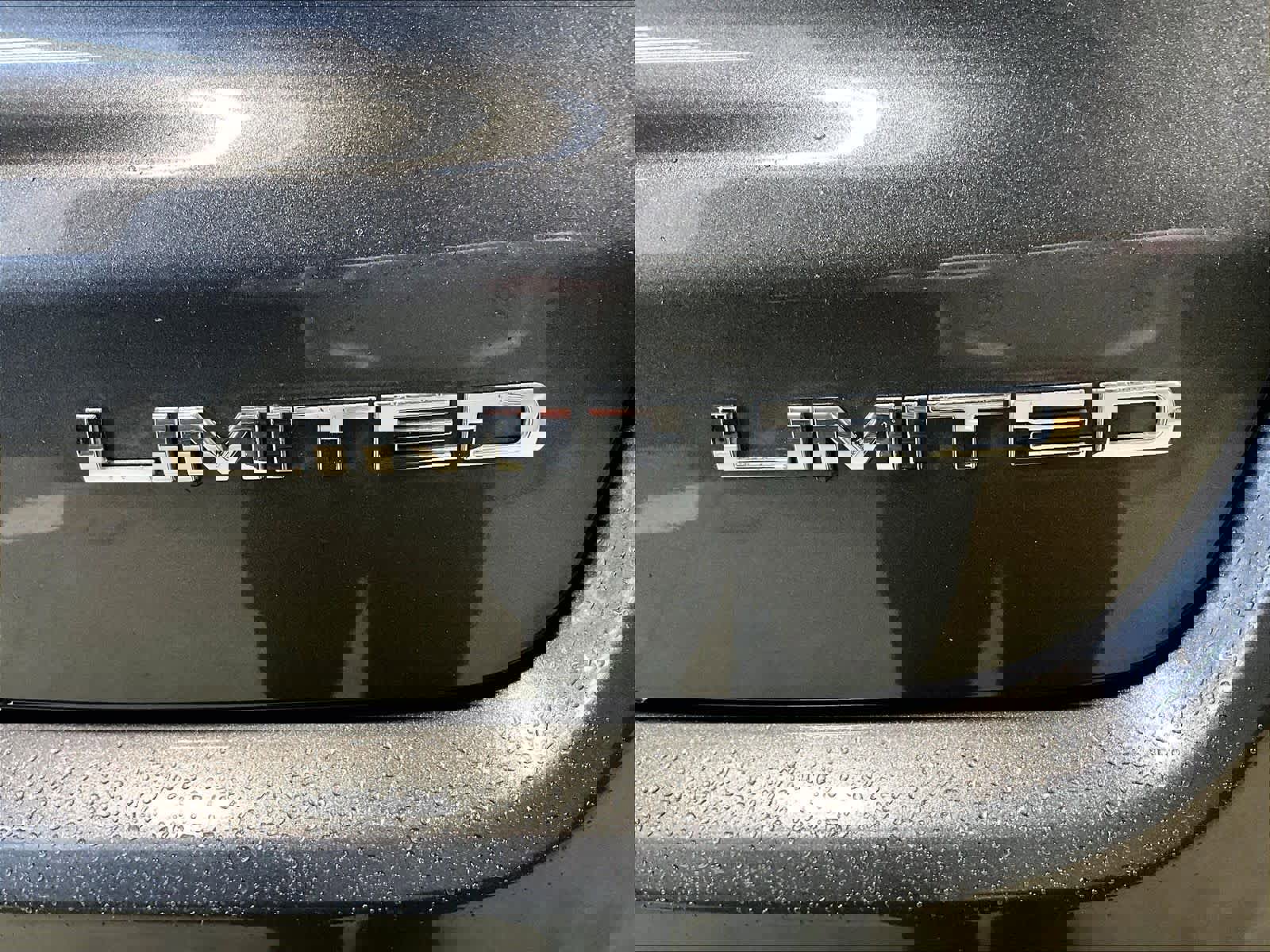 Used 2018 Jeep Compass Limited image 30