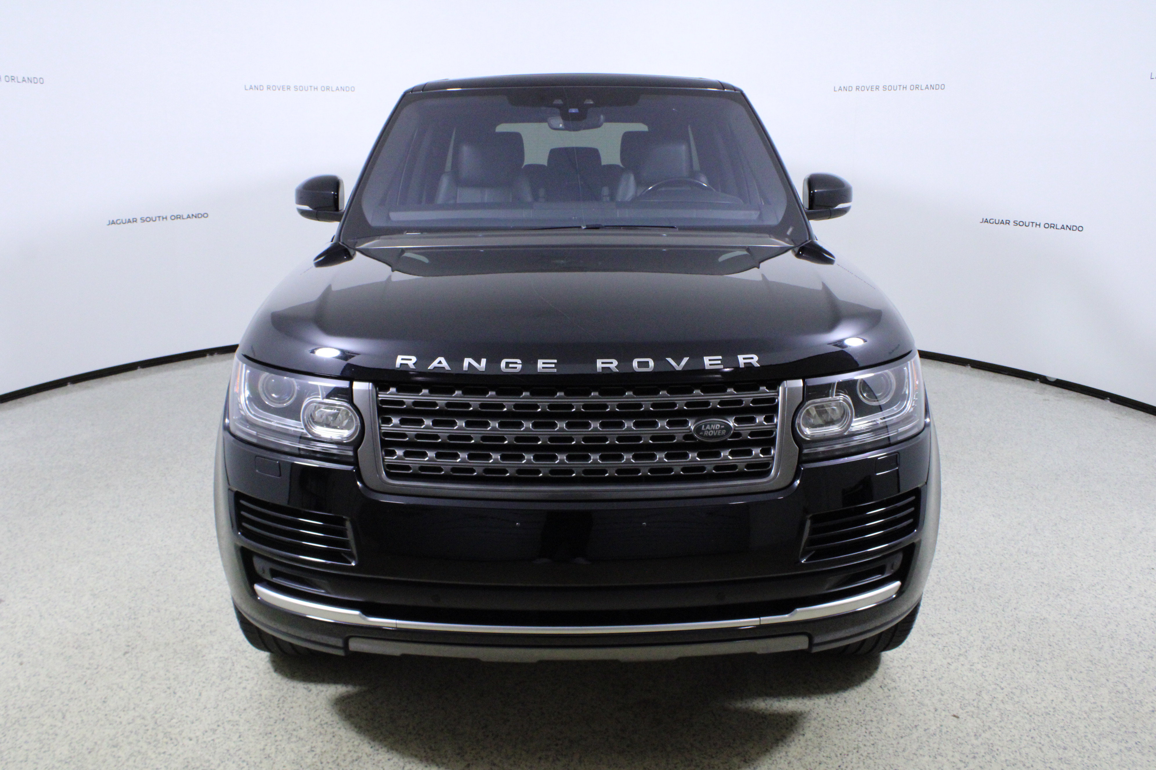Used 2017 Land Rover Range Rover AWD/4WD image 2